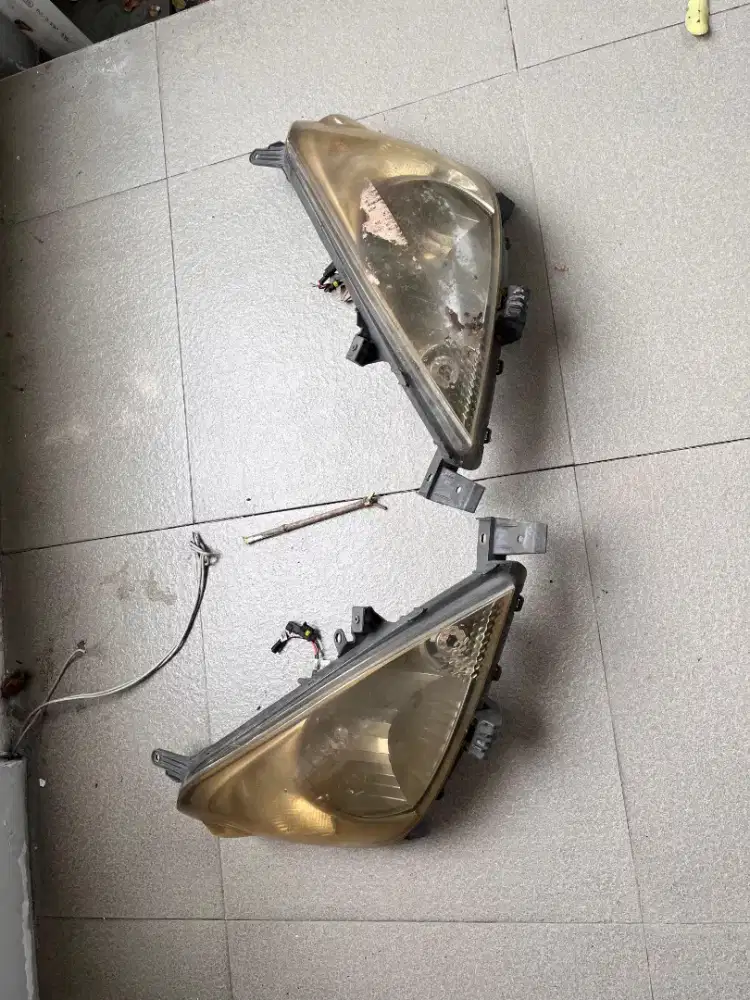 Lampu innova 2004-2010
