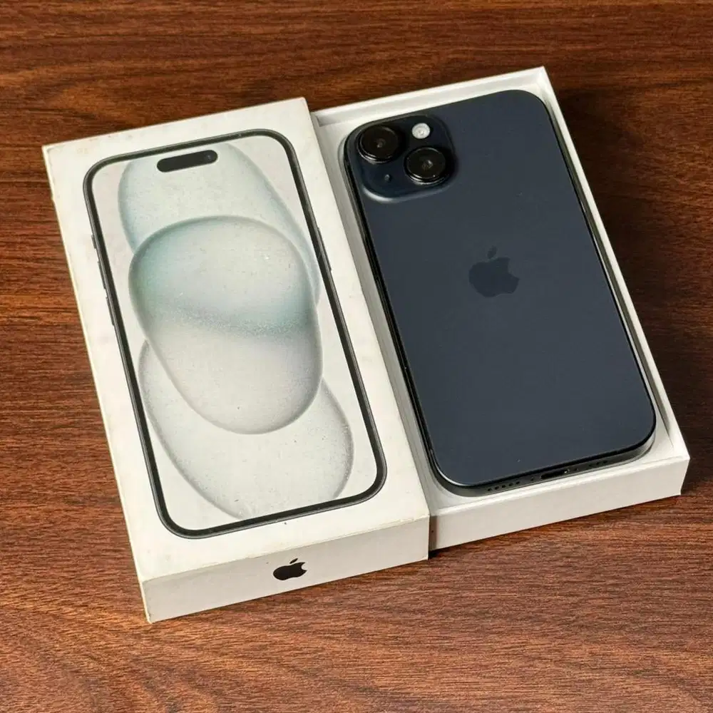 iPhone 15 128GB BLACK GARANSI RESMI IBOX