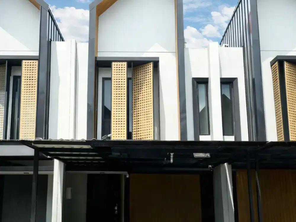 Rumah 2lt type attic 5x15 75m Cluster Mahakam The Signature MTS JGC Jakarta Garden City