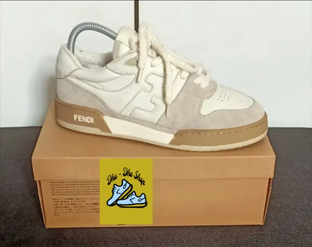 Sepatu Sneaker Fendi Match low top Suede  size 40 ( prelove ) original
