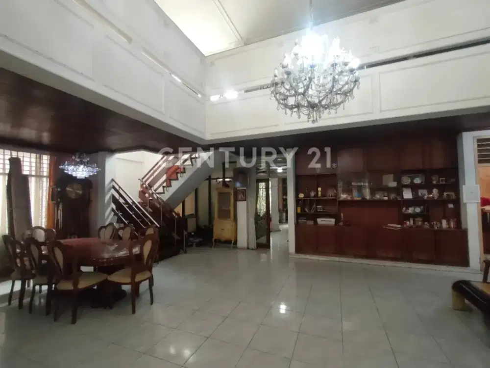 Rumah Asri Strategis Di Cempaka Putih Tengah