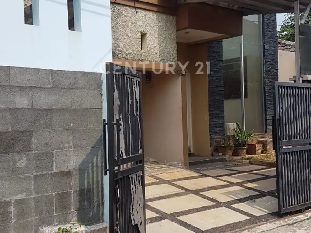 Rumah Siap Huni Dalam Komplek Rapi Di Cipinang Indah