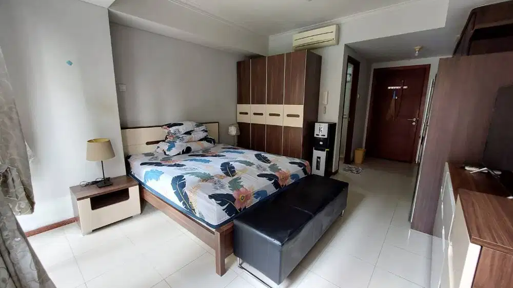 Disewa Studio Apartemen Royal Medit Tanjung Duren Full Furnished