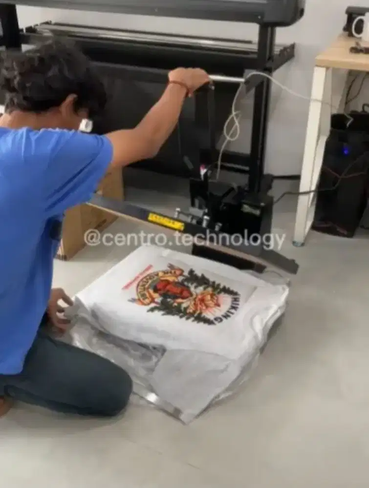 DICARI OPERATOR MESIN PRESS