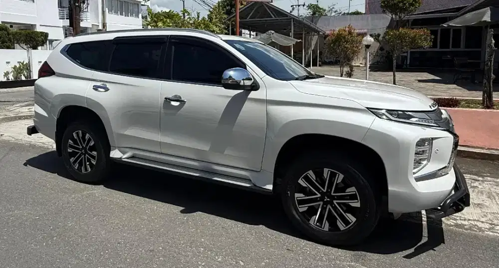 Pajero Dakar 4x2 AT 2021 km 57rb