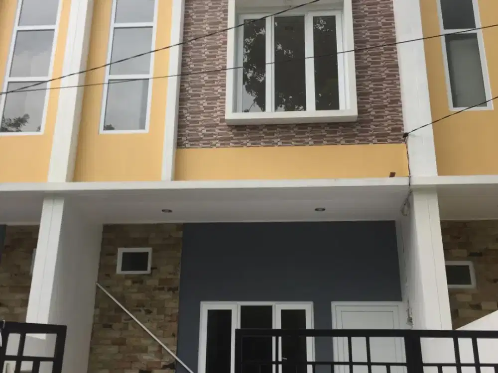 Rumah 2 Lantai Minimalis, SHM, Lokasi Strategis Dekat MKG Di kompleks Walikota Kelapa Gading