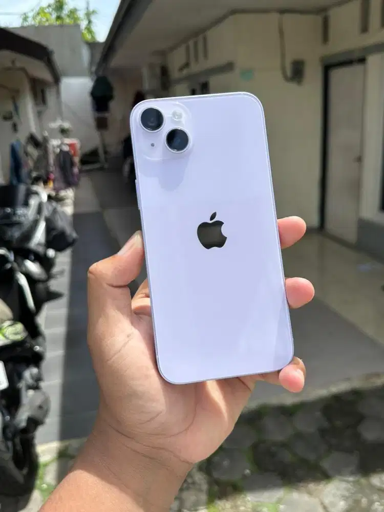 iPhone 14+ Plus 128GB Inter Bisa Semua kartu 5G Mulus Like New