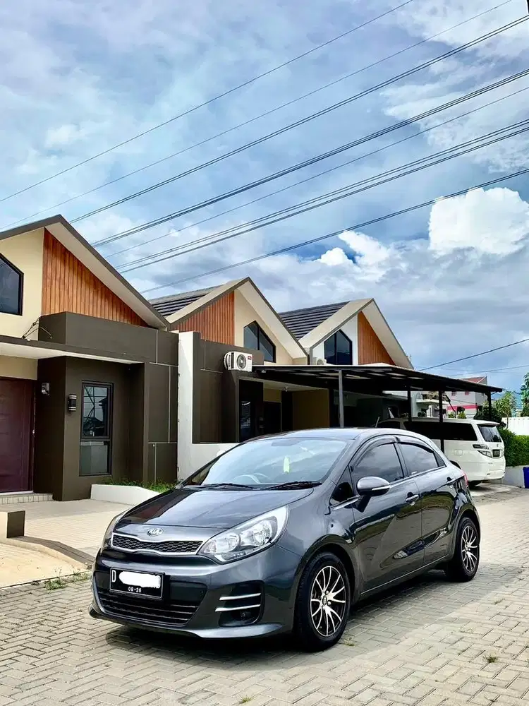 ISTW KM73RB- Kia Rio AT 2016 NIK 2015 Matic NO PR 2017 Dp13JT