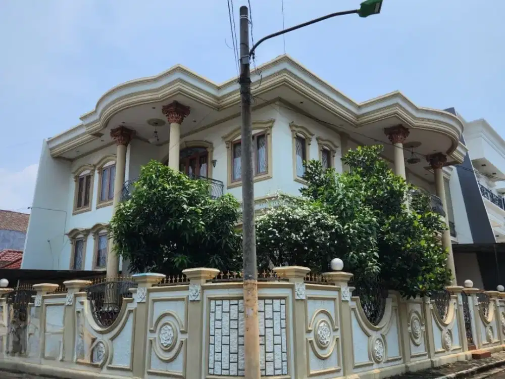 Rumah Mewah Hoek Citra Garden Jakbar 336m2 Full Marmer Bisa KPR