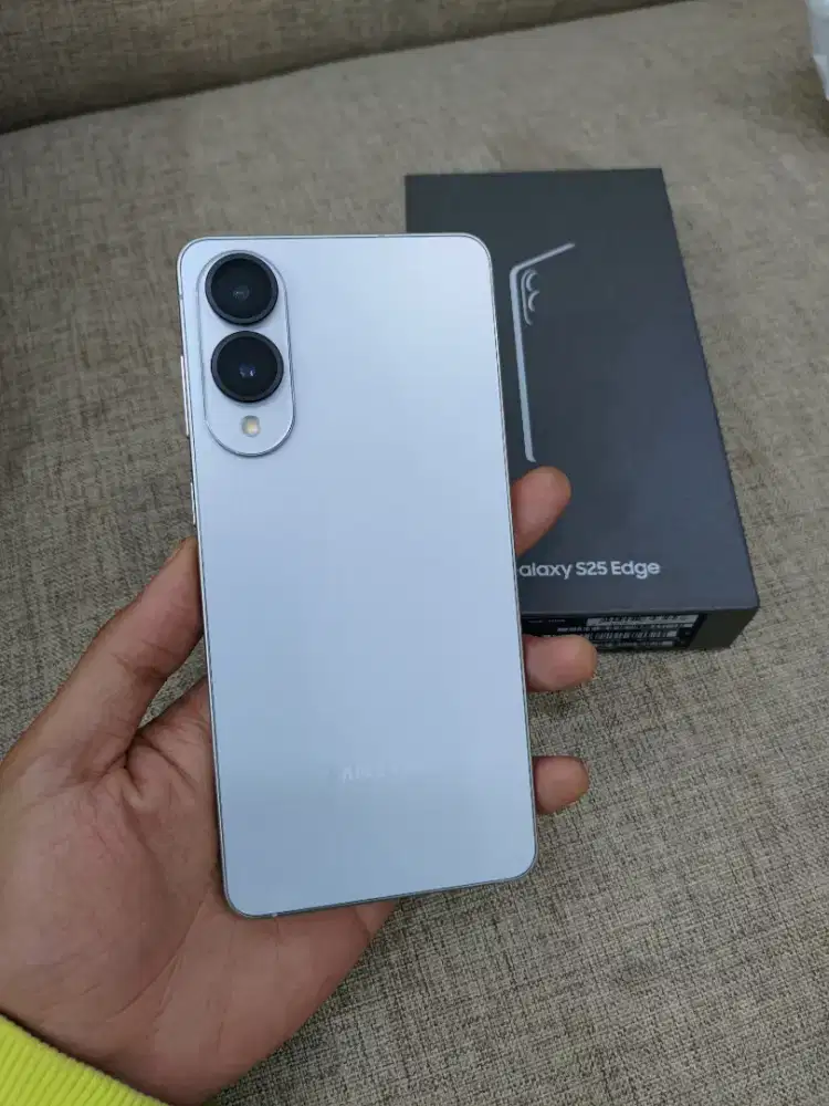 Samsung S25 edge 12/512 GB Like New