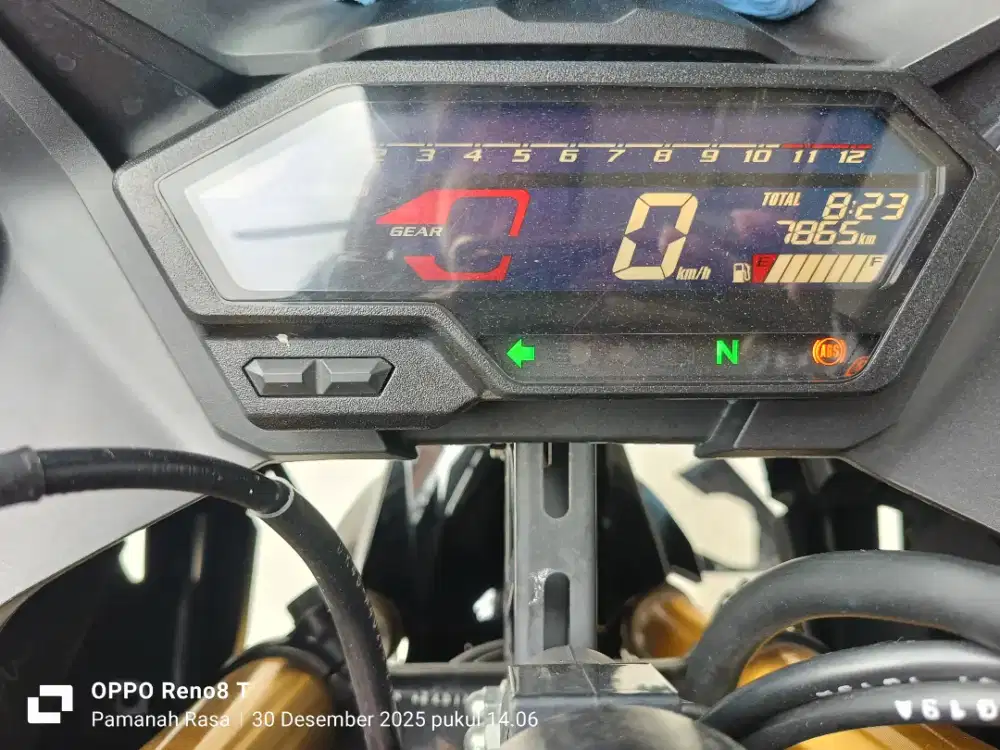 DIJUAL HONDA CBR 150R