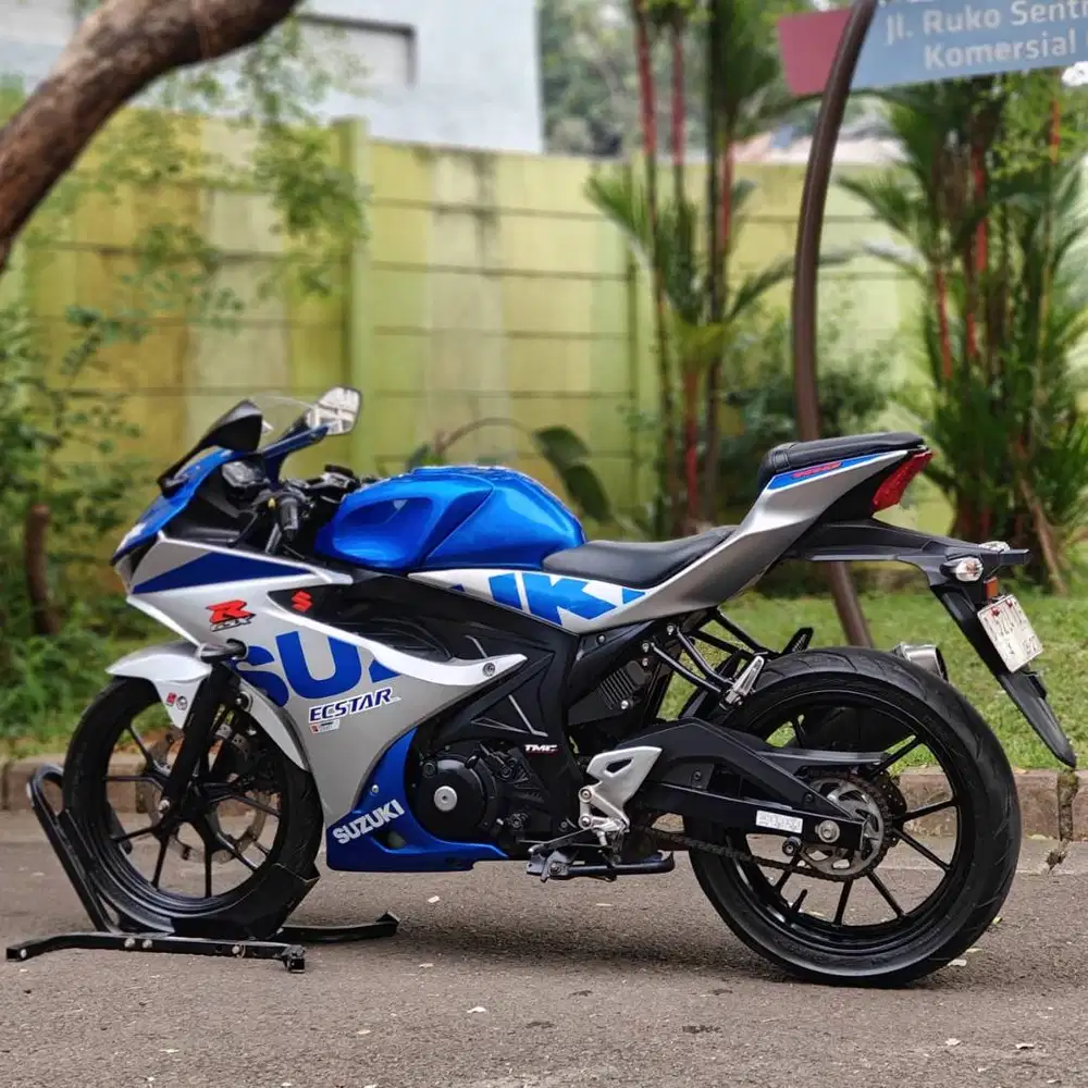 SUZUKI GSX R150 2022 BIRU SILVER KM RENDAH PAJAK PANJANG FULL MULUS
