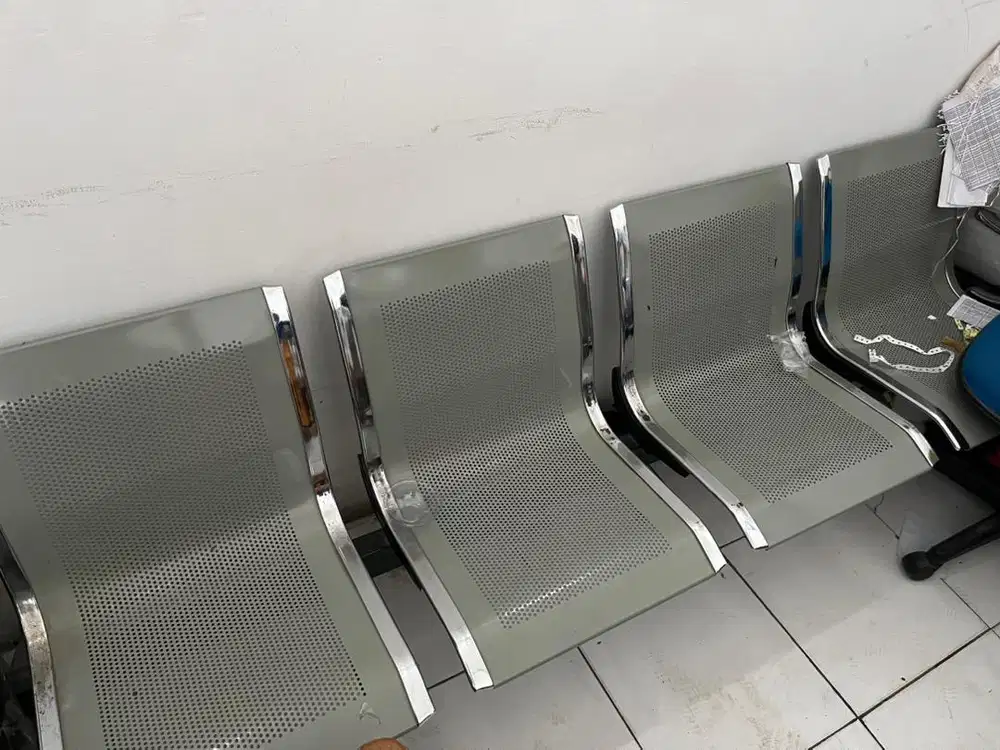 Kursi Tunggu kantor