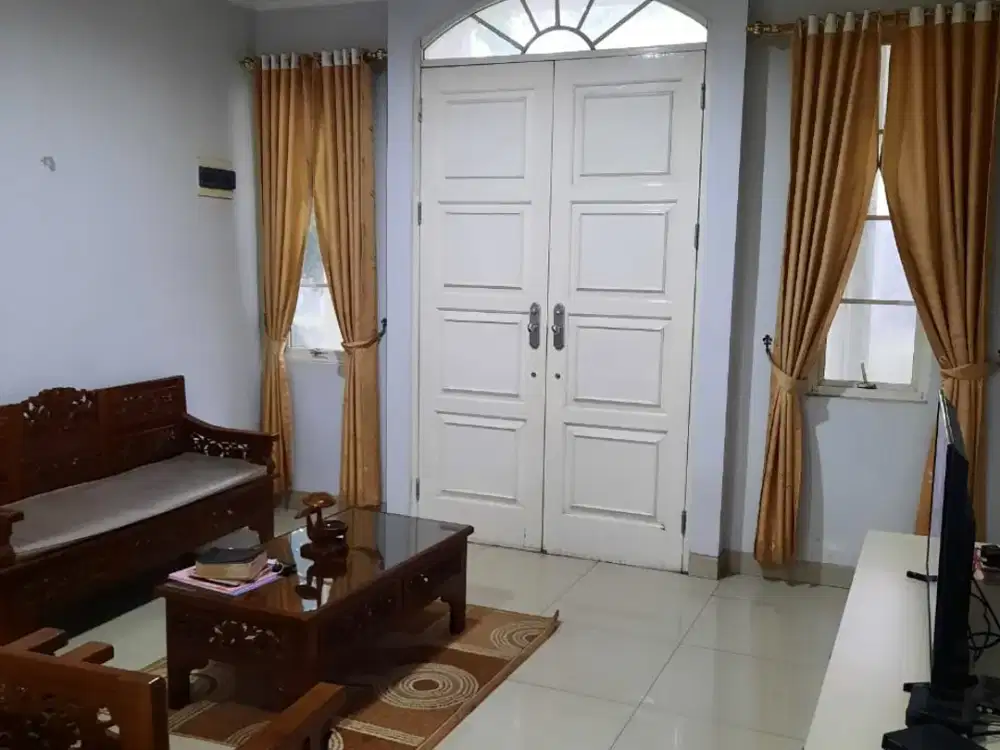 Disewakan Rumah Cluster Oakwood Elysium Residence Lippo Cikarang E20O