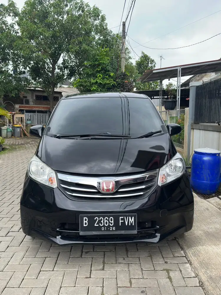 Honda Freed 2012 Bensin