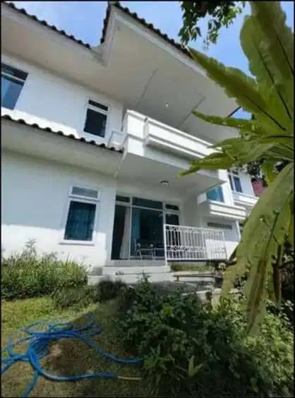 Dijual Rumah Mewah di Kawasan Tubagus Ismail Bandung