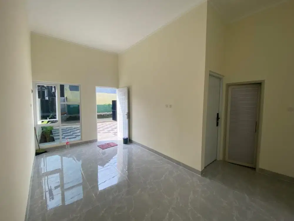 Rumah SHM Hadap Timur 15 Menit ke Stasiun Cikunir 1 Siap KPR J-39573