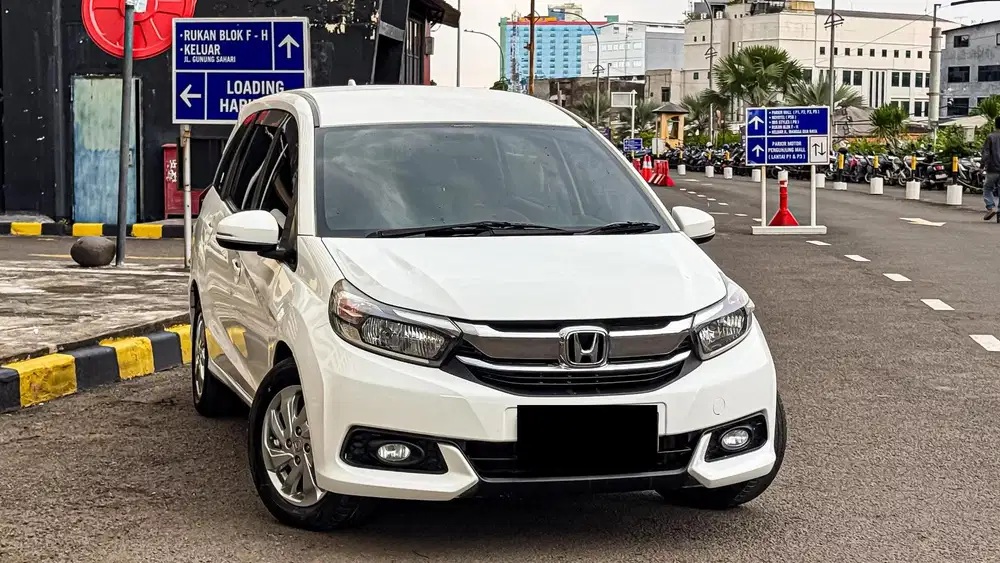 Honda Mobilio 1.5 E AT 2018 Facelift Putih