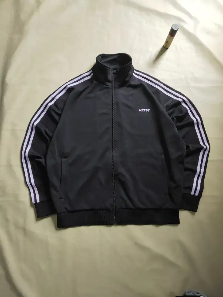 jaket tracktop NERDY used verygood