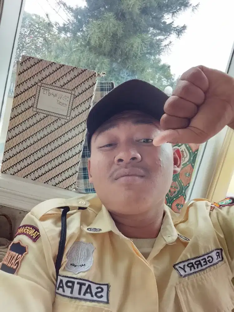 Mencari lowongan pekerjaan