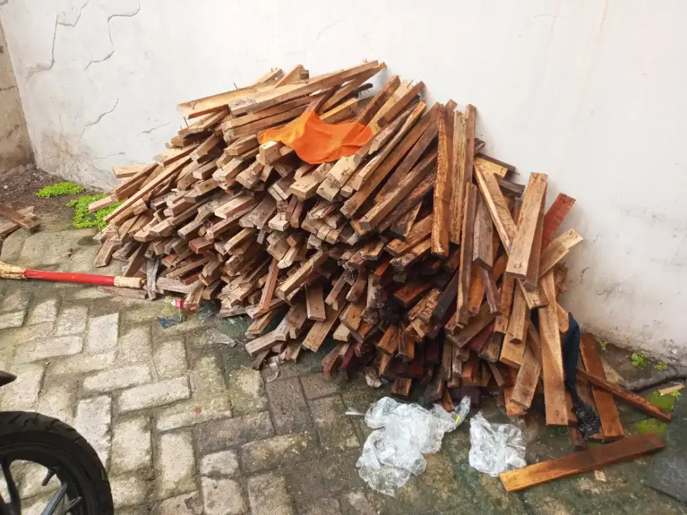KAYU BAKAR kering