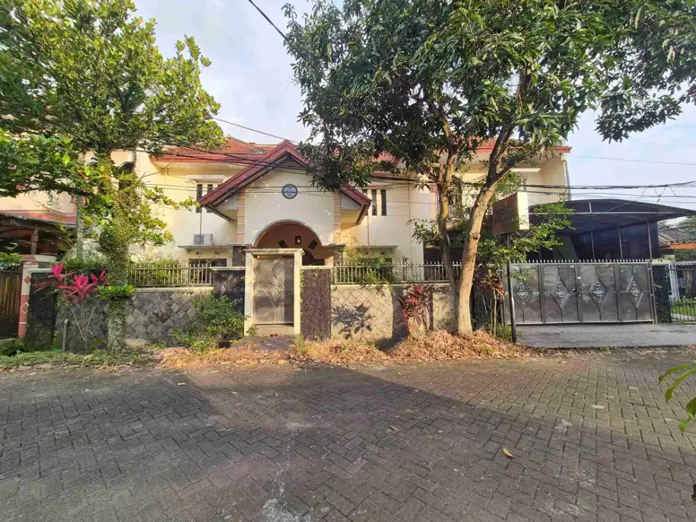 Rumah Murah 2 Lantai di Perumahan Elite Araya Malang Luas 302 m2