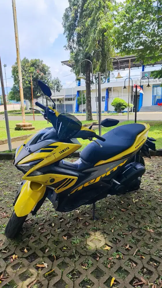 Dijual Motor Aerox Kuning