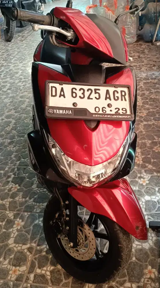 Yamaha Freego Merah Hitam
