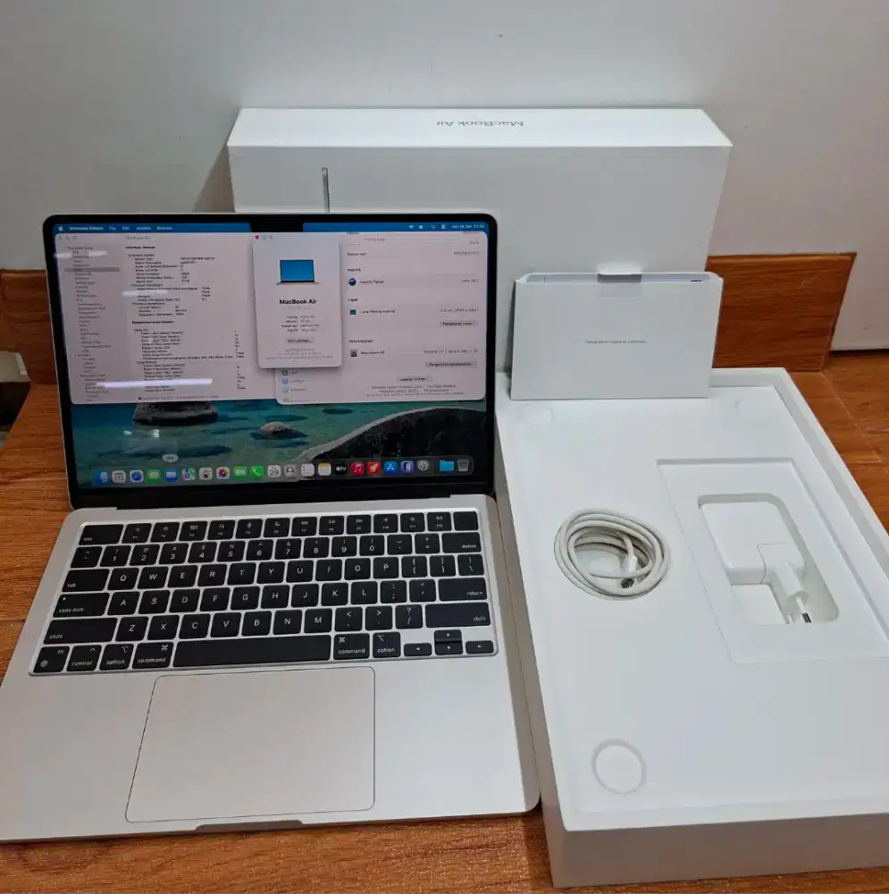 MacBook Air M3 13inc 16/256 Starlight Ibox
