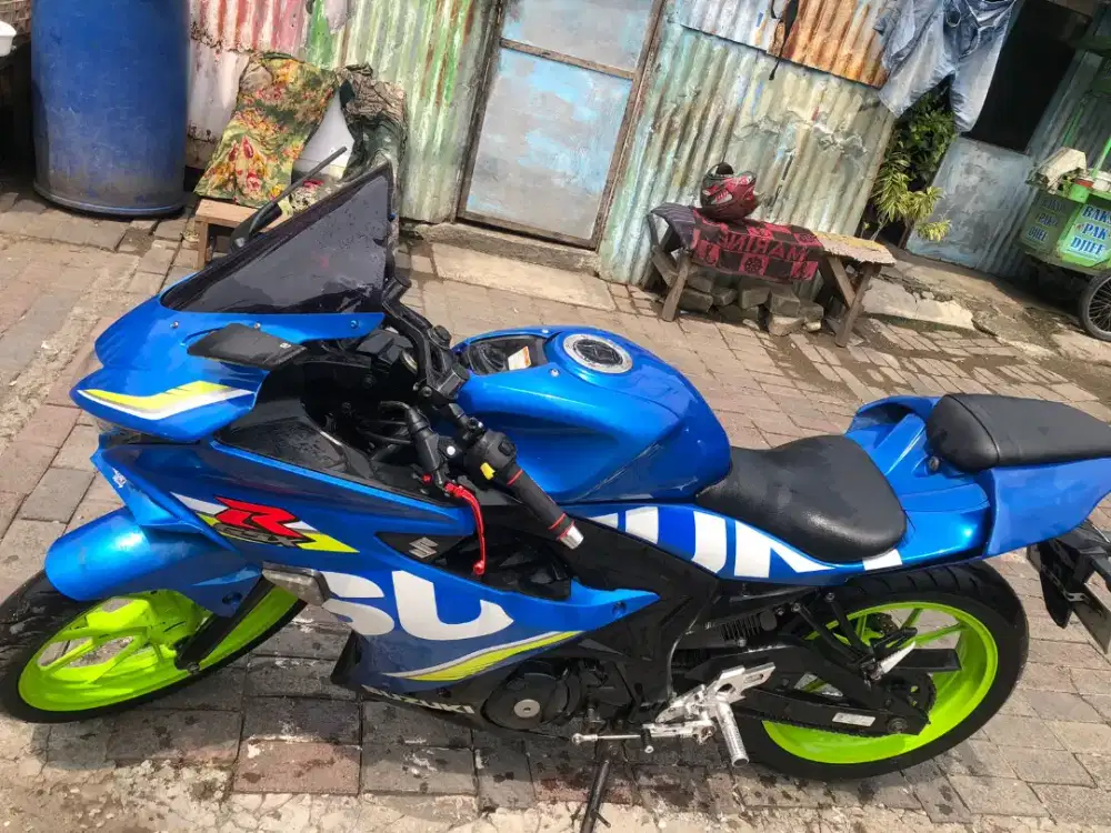 Suzuki gsx 2018 mulus