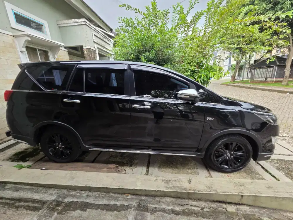 Innova Venturer 2.0 MT