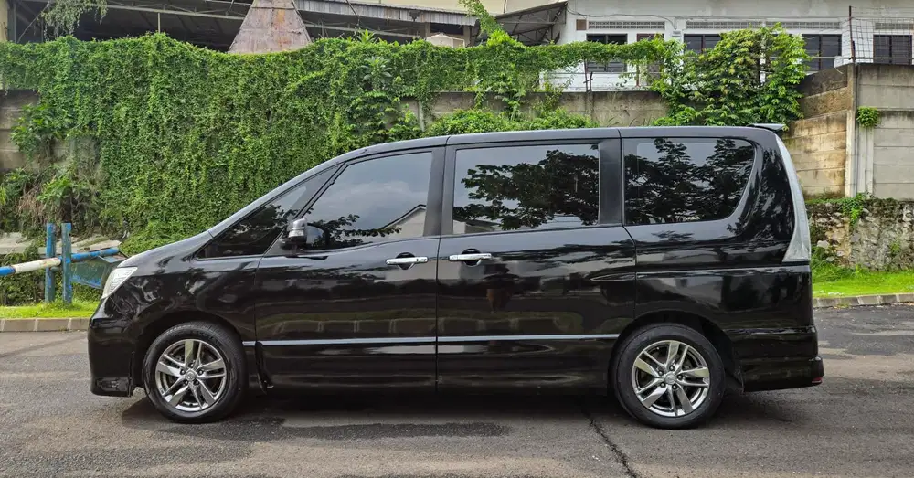 Nissan Serena 2013 Bensin