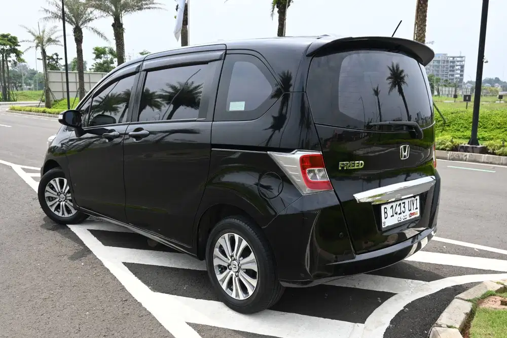 Honda Freed 2015 Bensin