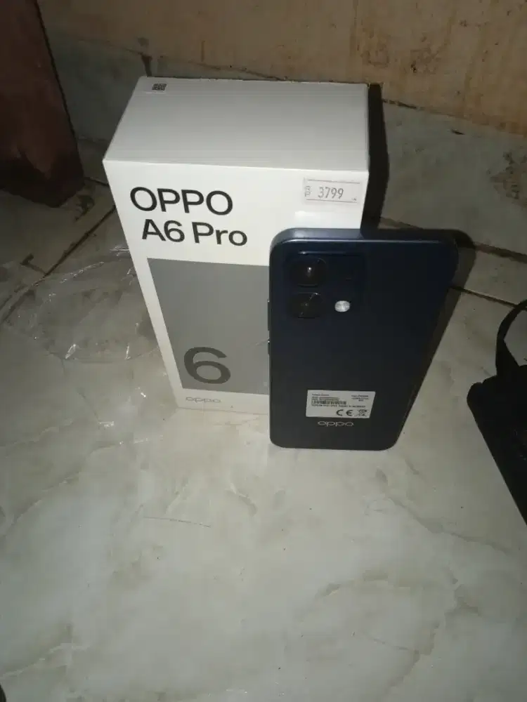 Di jual cepat hp Oppo a6 pro masih baru