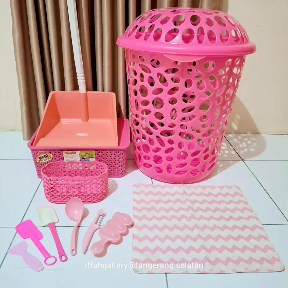 Paket Perabot Pink Isi Banyak Bersih Sudah Dicuci Siap Pakai