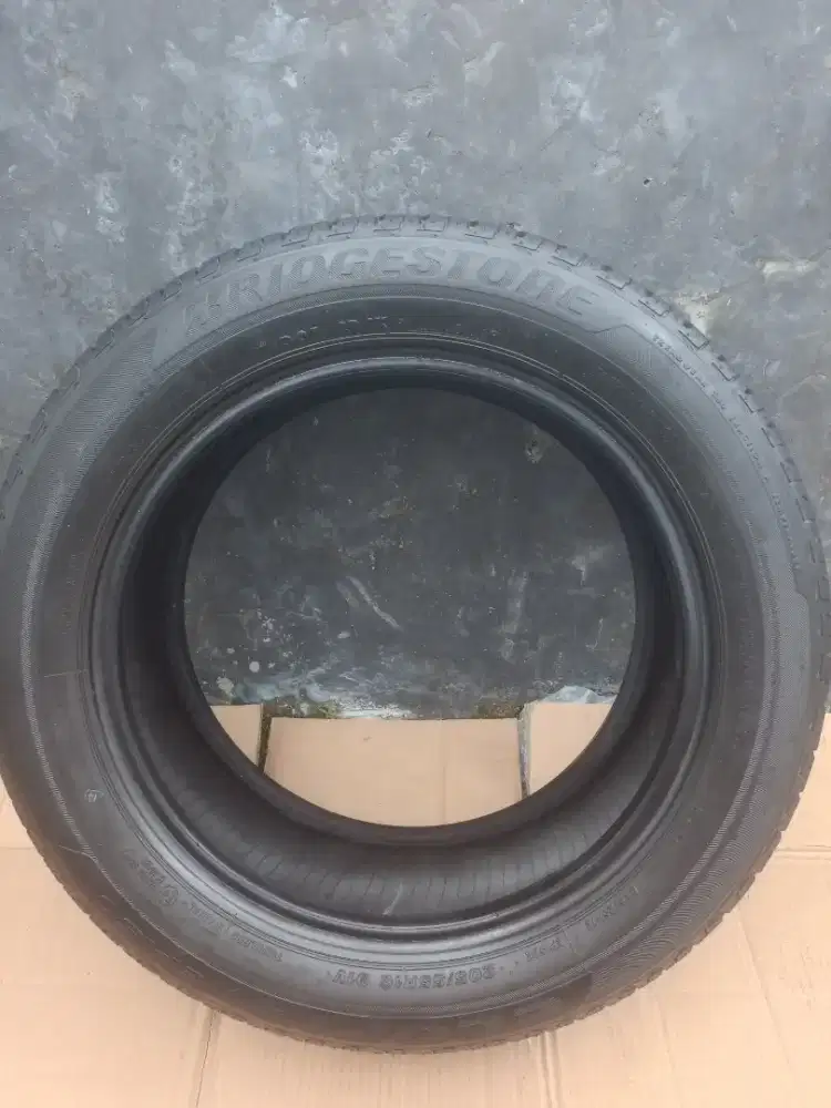 Ban second merek GT radial 195/60 ring 16 tahun 2023