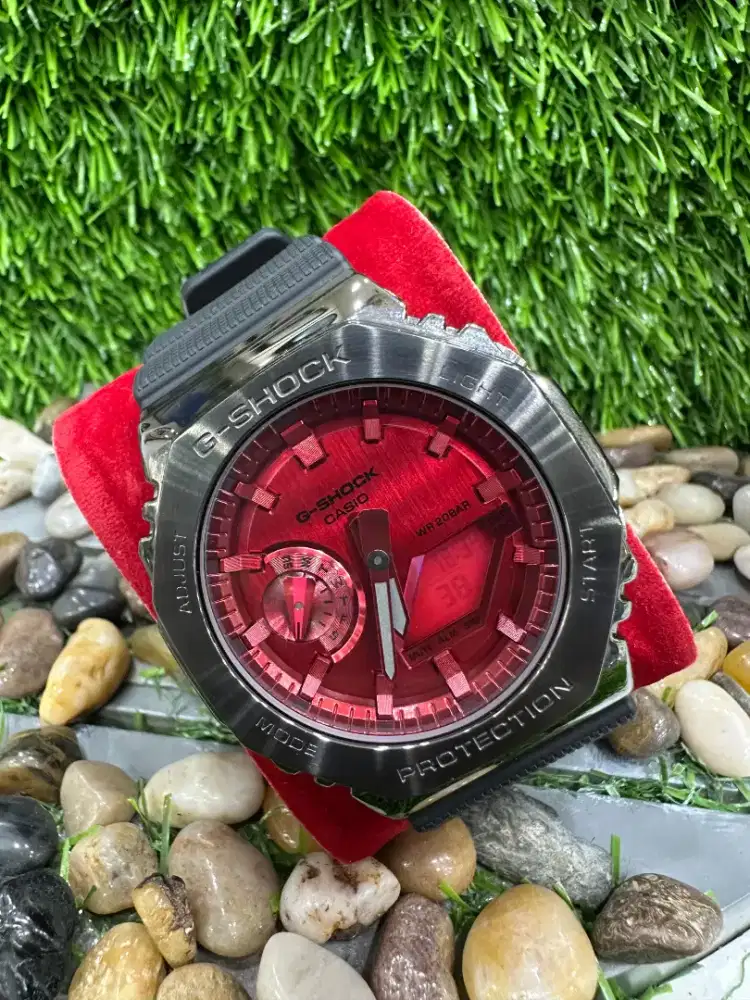 G-Shock GM-2100B Oak Metal Covered Red Dial Original