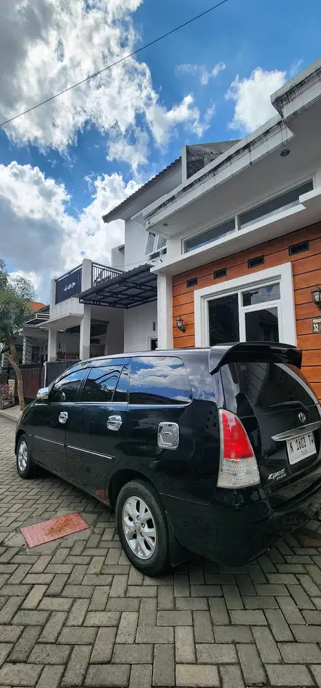 Toyota Kijang Innova 2009 Bensin