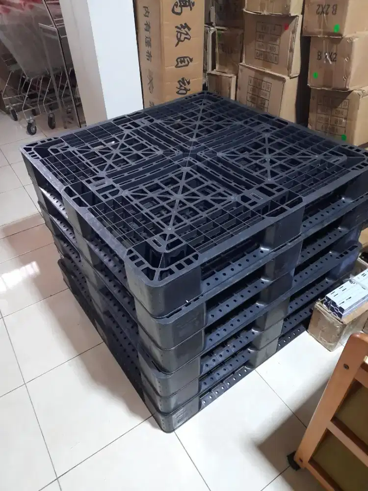 Pallet Plastik Second 90%