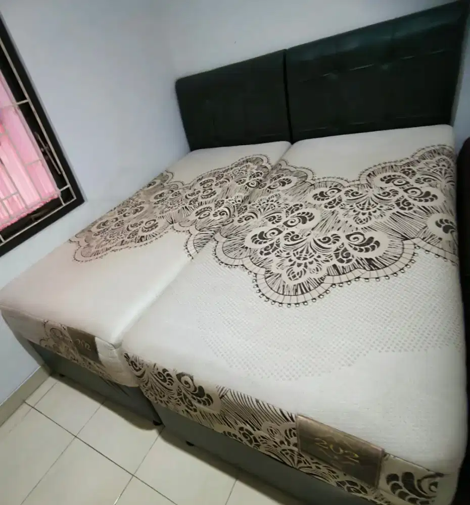 2 Kasur kondisi bagus