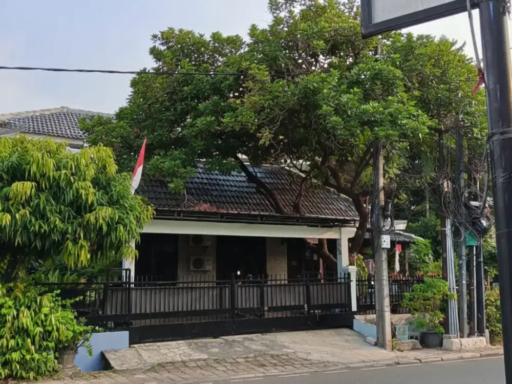 Rumah Hook Luas 207 m2 di Pondok Kelapa, Jakarta Timur.