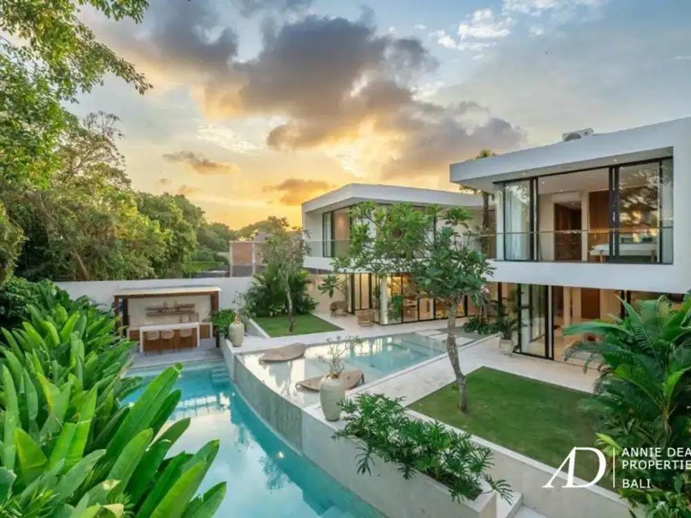 FREEHOLD MODERN DESIGN VILLA WITH CINEMA ROOM & JACUZZI IN UMALAS