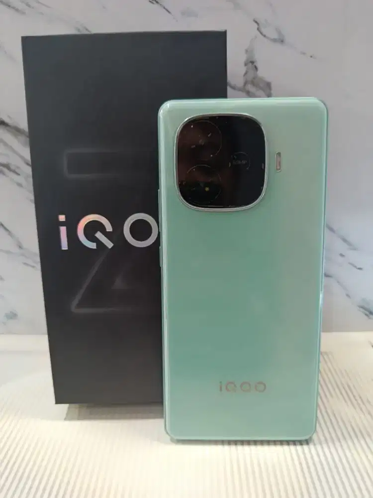 iQoo Z9 5G 12/256gb Fullset Mulus Nominus
