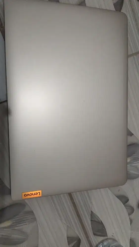 Laptop Lenovo intel pentium silver ryzen 3 7000U