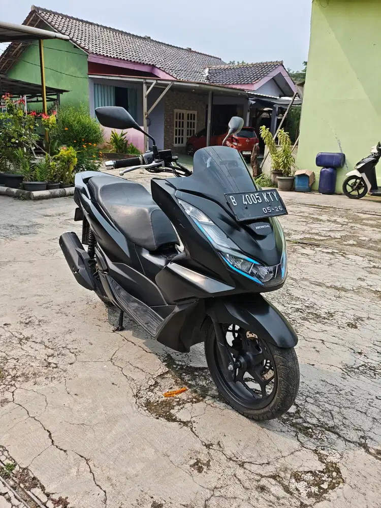 •dijual honda PCX 160cc 2021 standart