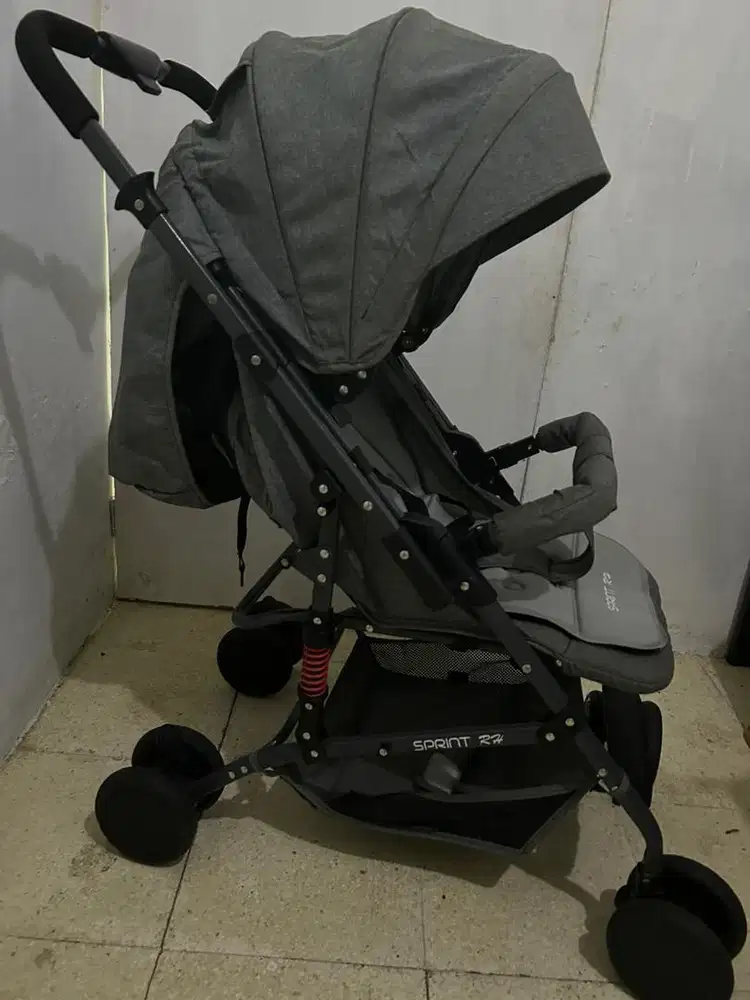 Stroller Baby Bisa Depan Belakang