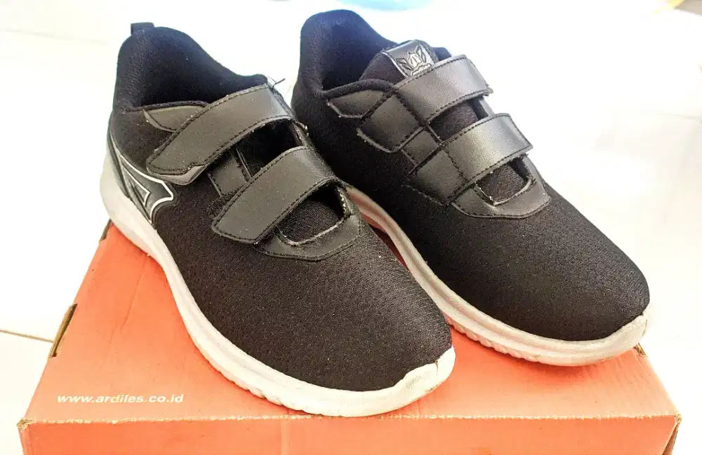 jual sepatu ardiles