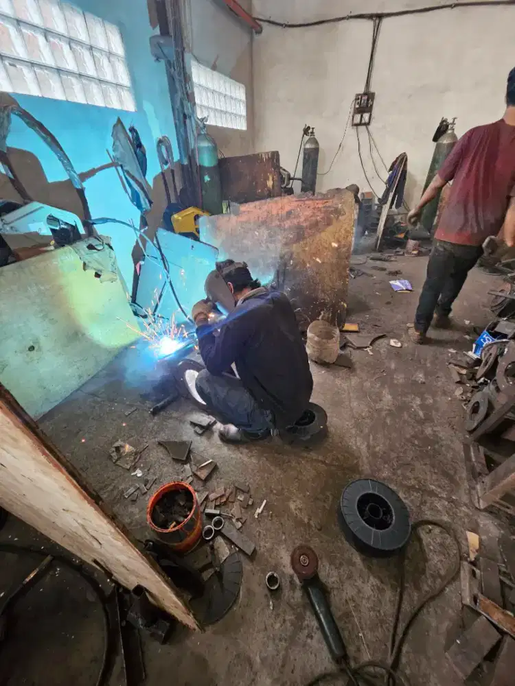 Dibutuhkan tk. Las dan helpr