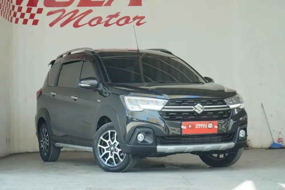 Suzuki XL 7 Alpha matic tahun 2021 hitam XL7 AT DP minim
