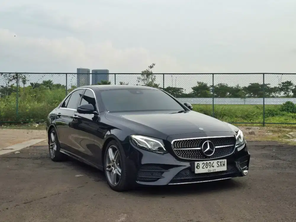 (Km 24rb)Mercy E350 AMG Line. 2.0 AT. Tahun 2019. Hitam. Perfect cond